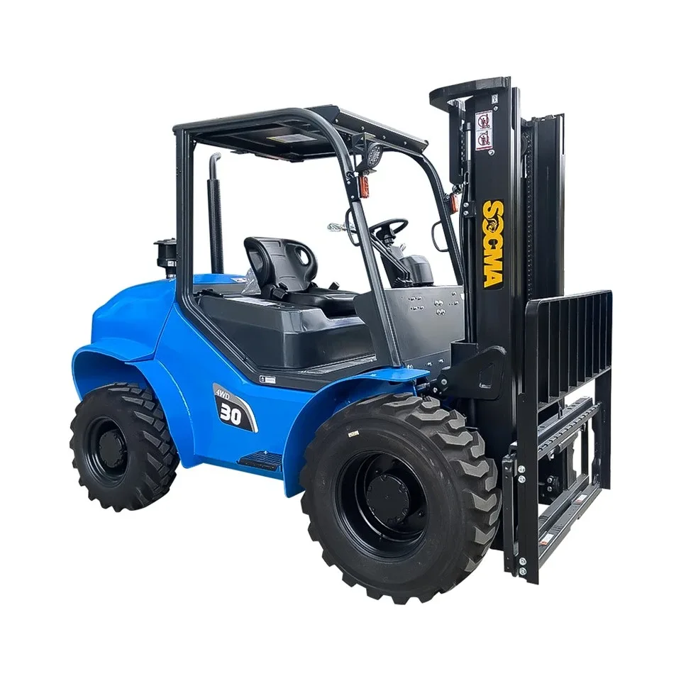 Xe nâng địa hình SOCMA 3 tấn toàn cảnh