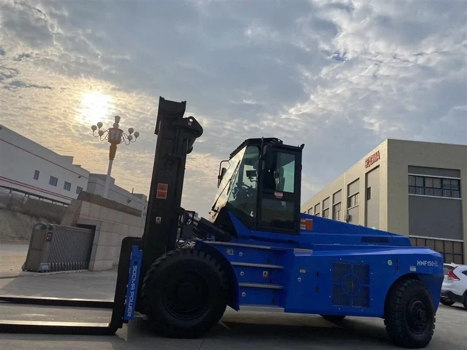 Xe nâng điện SOCMA HNF150-600EL nhìn ngang