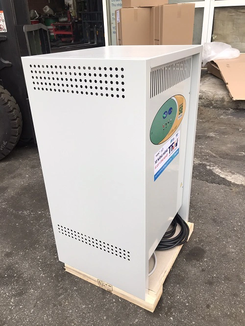 Máy sạc ắc quy hiệu SE Wa 3 pha 48V 120A mã 116-001 sử dụng cho xe nâng, hàng mới 100%