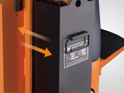 Rút pin bên hông Xe nâng stacker Zowell XEK15