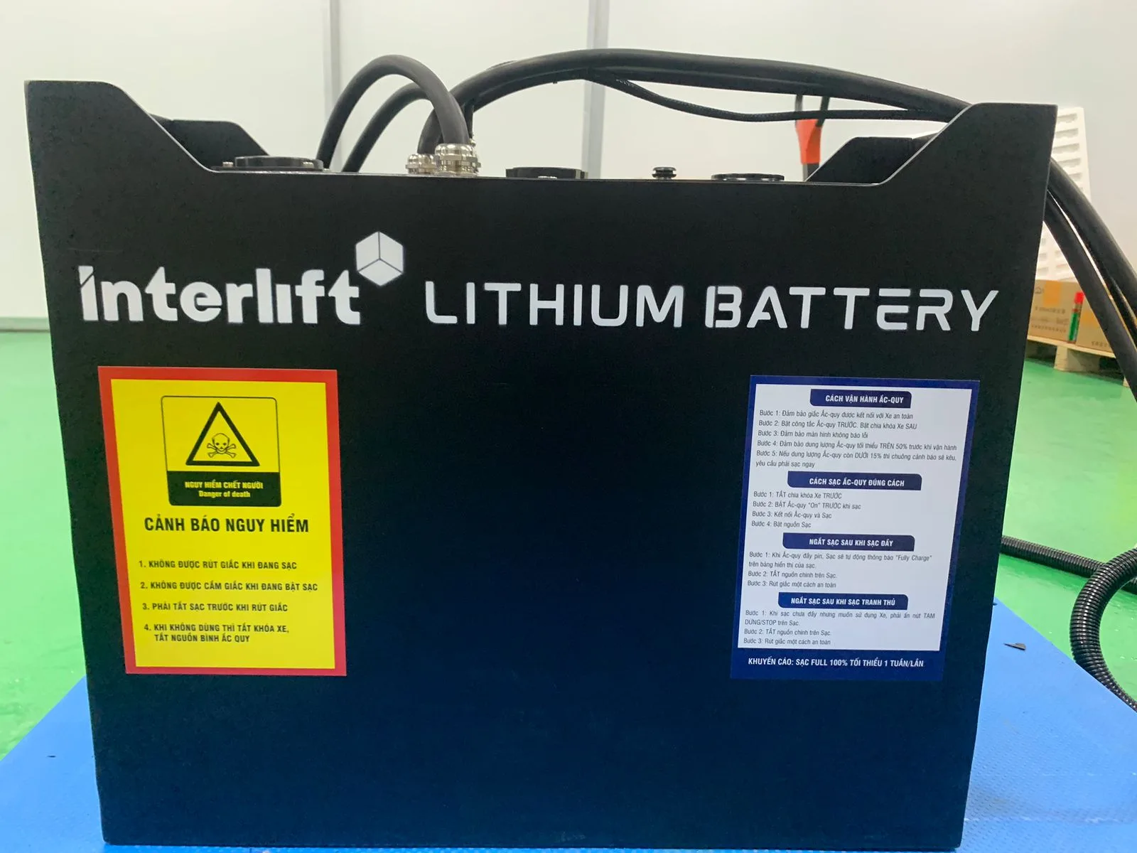 Pin lithium xe nâng 24V Interlift tại xưởng TFV