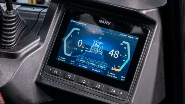 Màn hình cảm ứng 7 inch trên xe nâng điện Sany F7