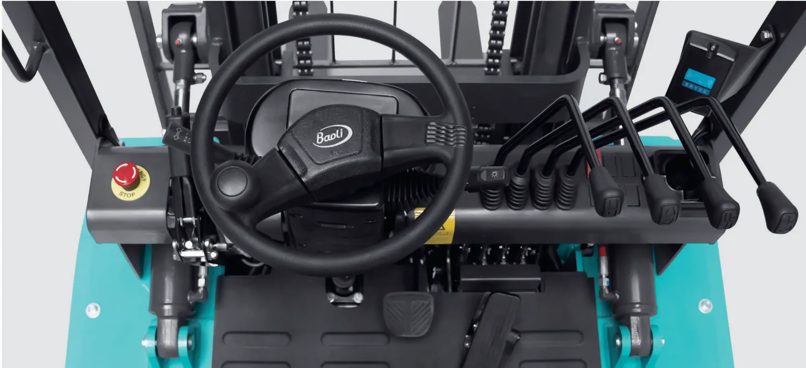 Khoang lái xe nâng điện Baoli KBE38-X1B
