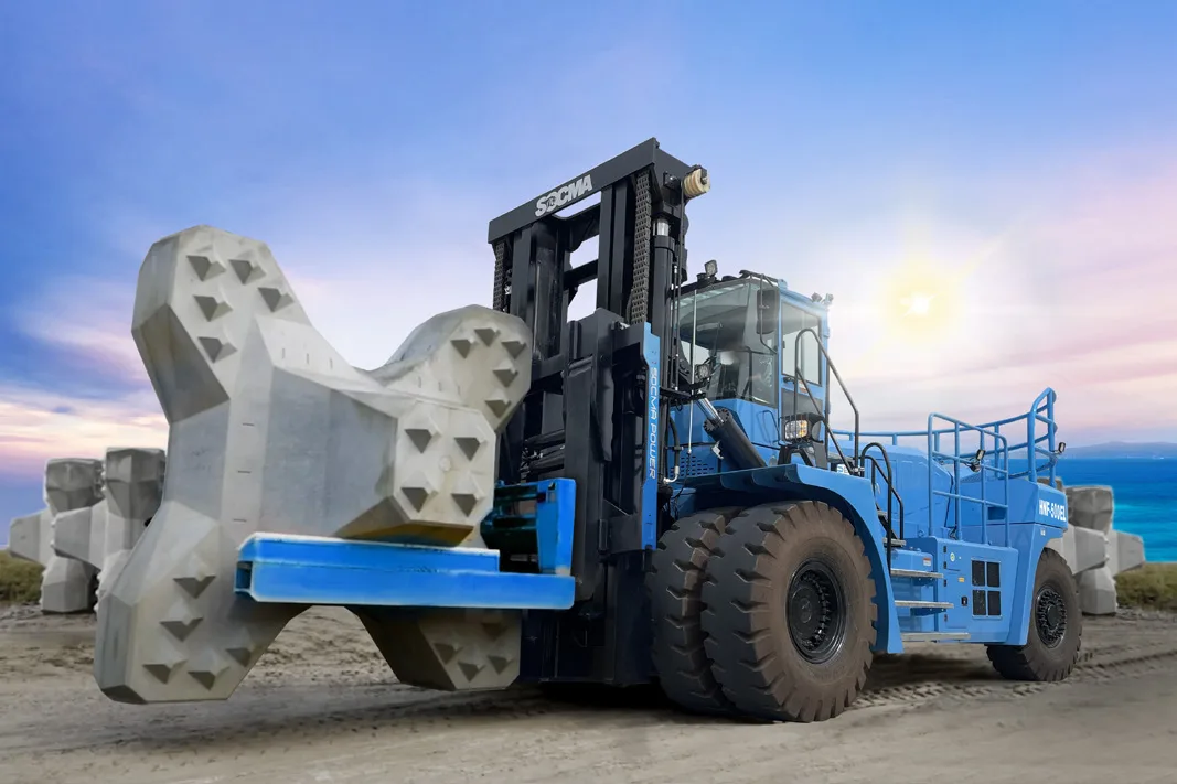 Xe nâng điện SOCMA 45 tấn nâng khối bê tông lớn
