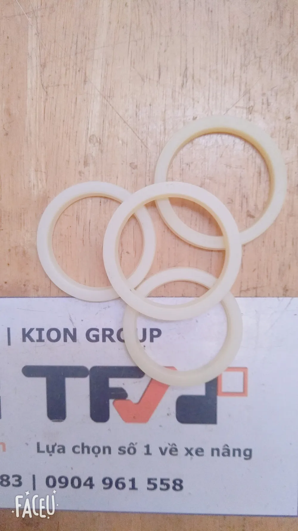 Phớt xy lanh xe nâng NOK 40x50x6 nhìn từ trên xuống