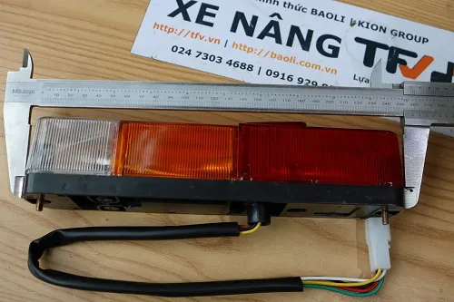 HS-LL009 đèn hậu xe nâng S4S-1 góc khác