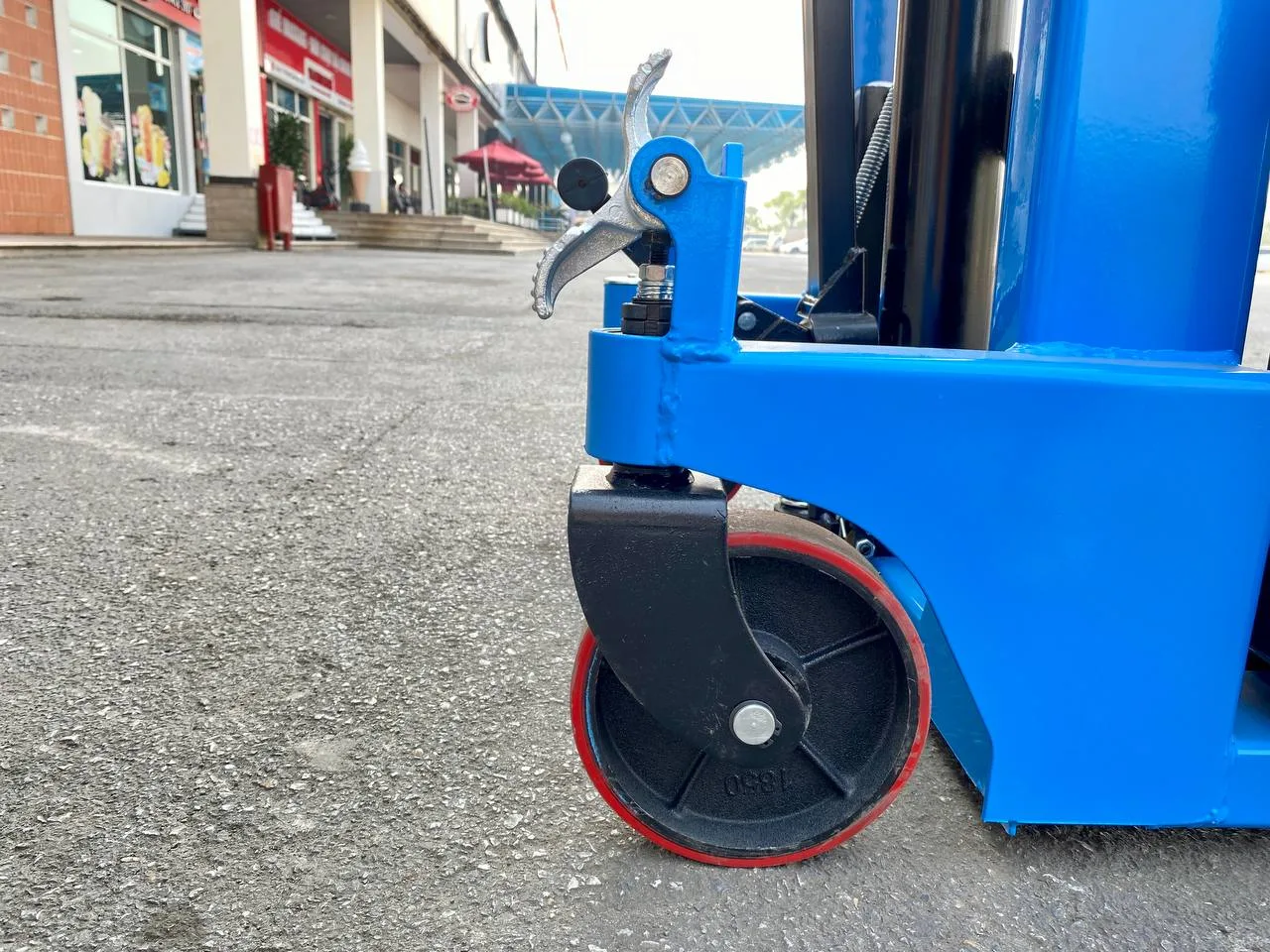 Bánh sau xe nâng tay cao Interlift CTY-E2.0T