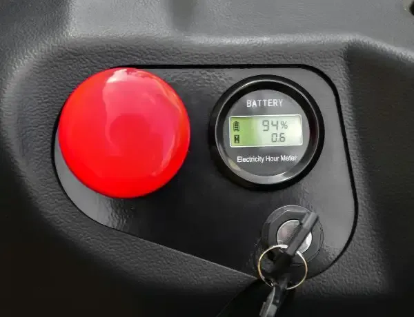 Đồng hồ pin và nút dừng khẩn cấp Xe nâng reach stacker MiMA MFA15