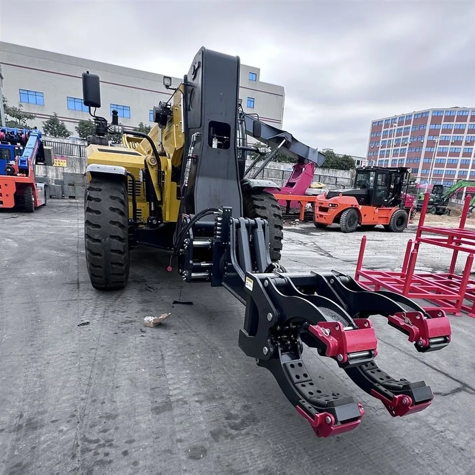 Xe nâng telescopic SOCMA 20 tấn lắp bộ kẹp xi lanh