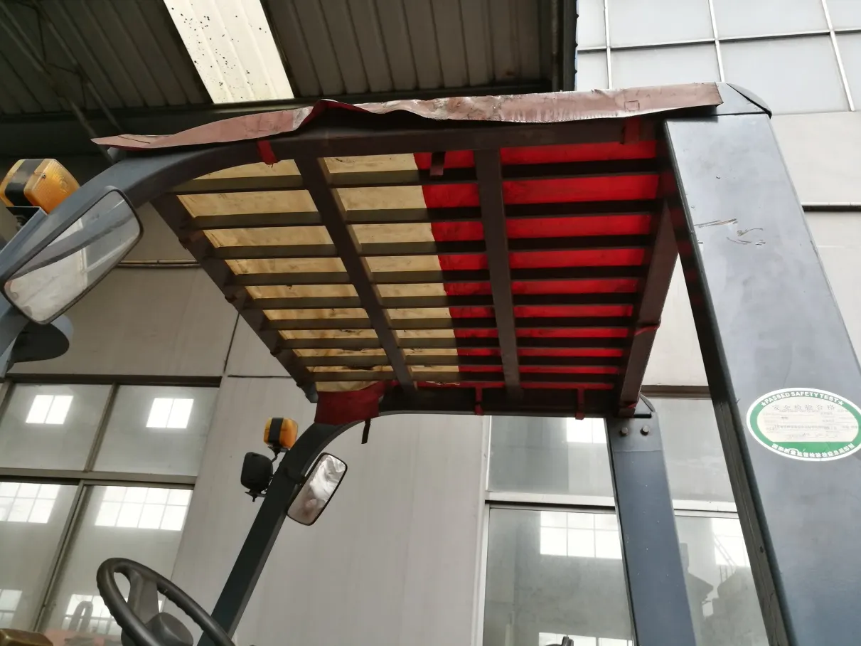 Mui che mica trong suốt tùy chọn xe nâng dầu Baoli KBD100