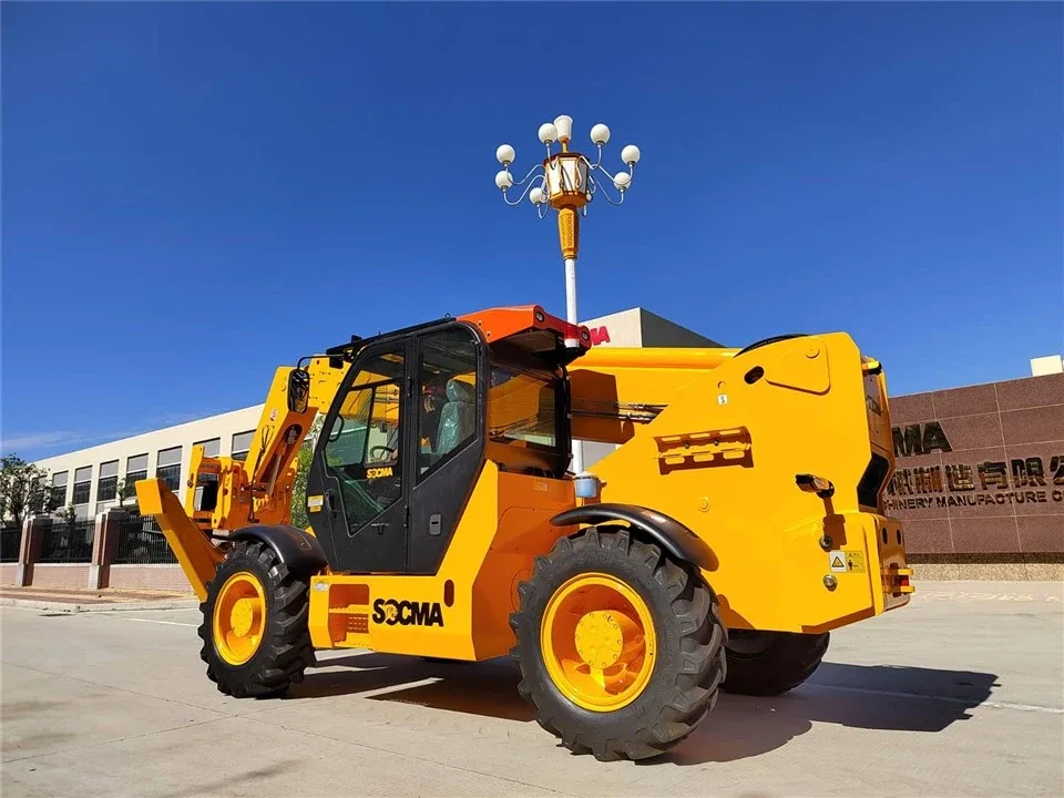 Động cơ Cummins xe nâng telescopic SOCMA HNT4017-4Z