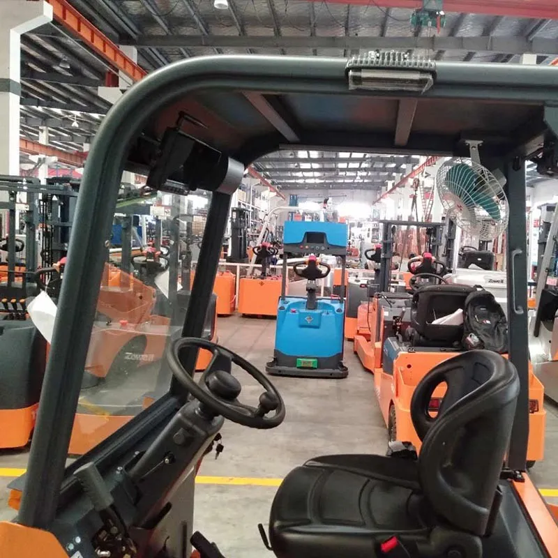 Xe kéo điện Zowell XTA40 — quạt trong cabin