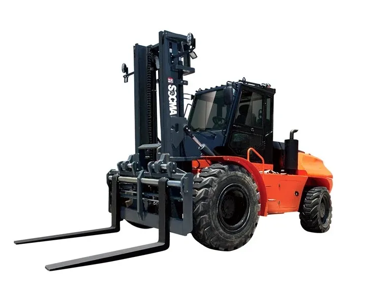 Xe nâng địa hình SOCMA HNY80 8 tấn toàn cảnh