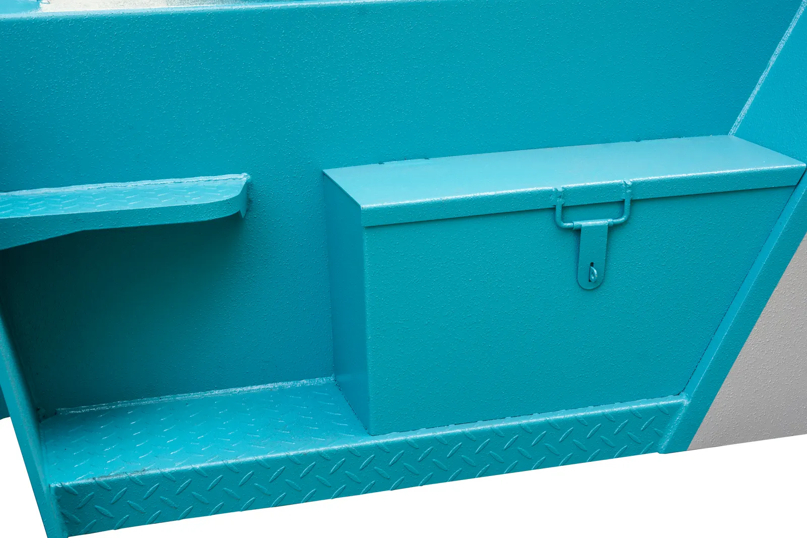 Bậc lên xuống và hộp đựng đồ xe nâng dầu Baoli KBD100