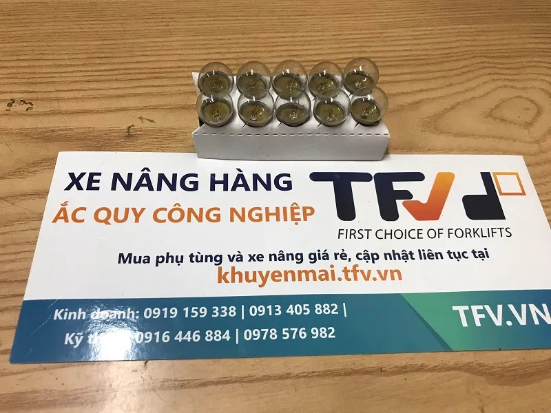 Bóng đèn thuỷ tinh dây tóc xe nâng 24V 10W Folangsi