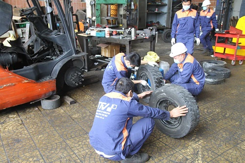 Sửa Chữa Xe Nâng Uy Tín, Giá Tốt Tại KCN Yên Phong – Bắc Ninh