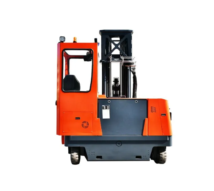 Xe nâng đa hướng MiMA MQC40 — nhìn phía sau, cabin