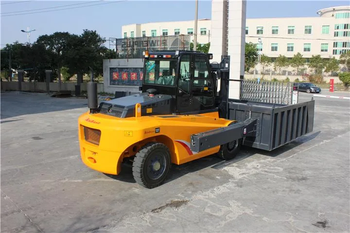 Xe nạp liệu lò SOCMA HNF-120FT với gầu