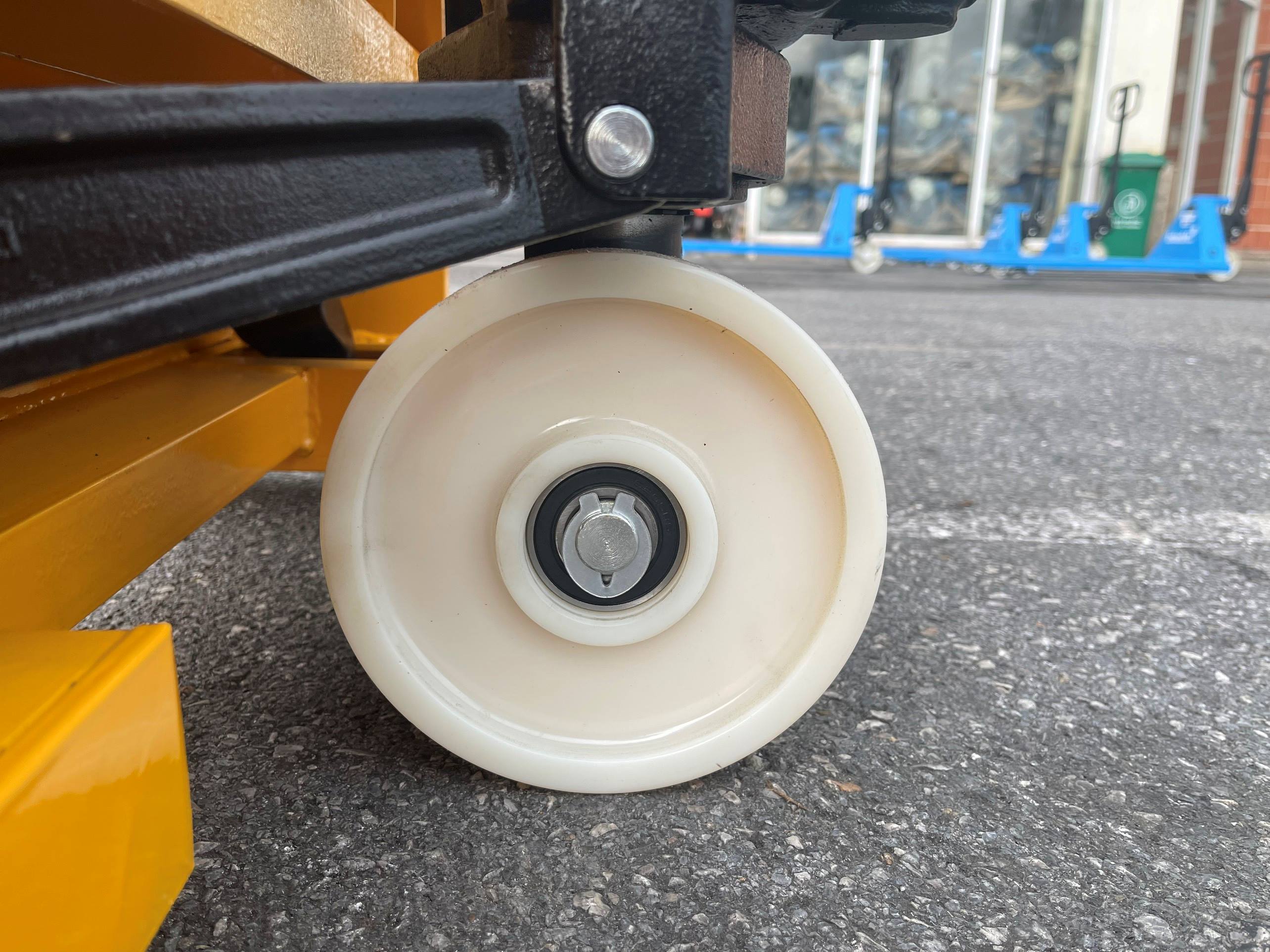 Chi tiết bánh xe nâng tay 5 tấn Interlift