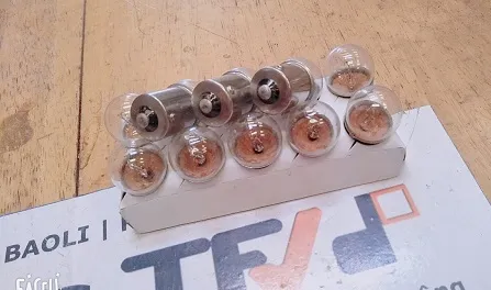 Bóng đèn thuỷ tinh dây tóc 24V 10W Folangsi hàng thật tại TFV