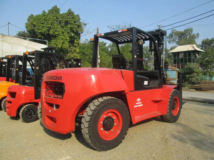 Sự khác nhau giữa lốp đặc và lốp hơi trên xe nâng