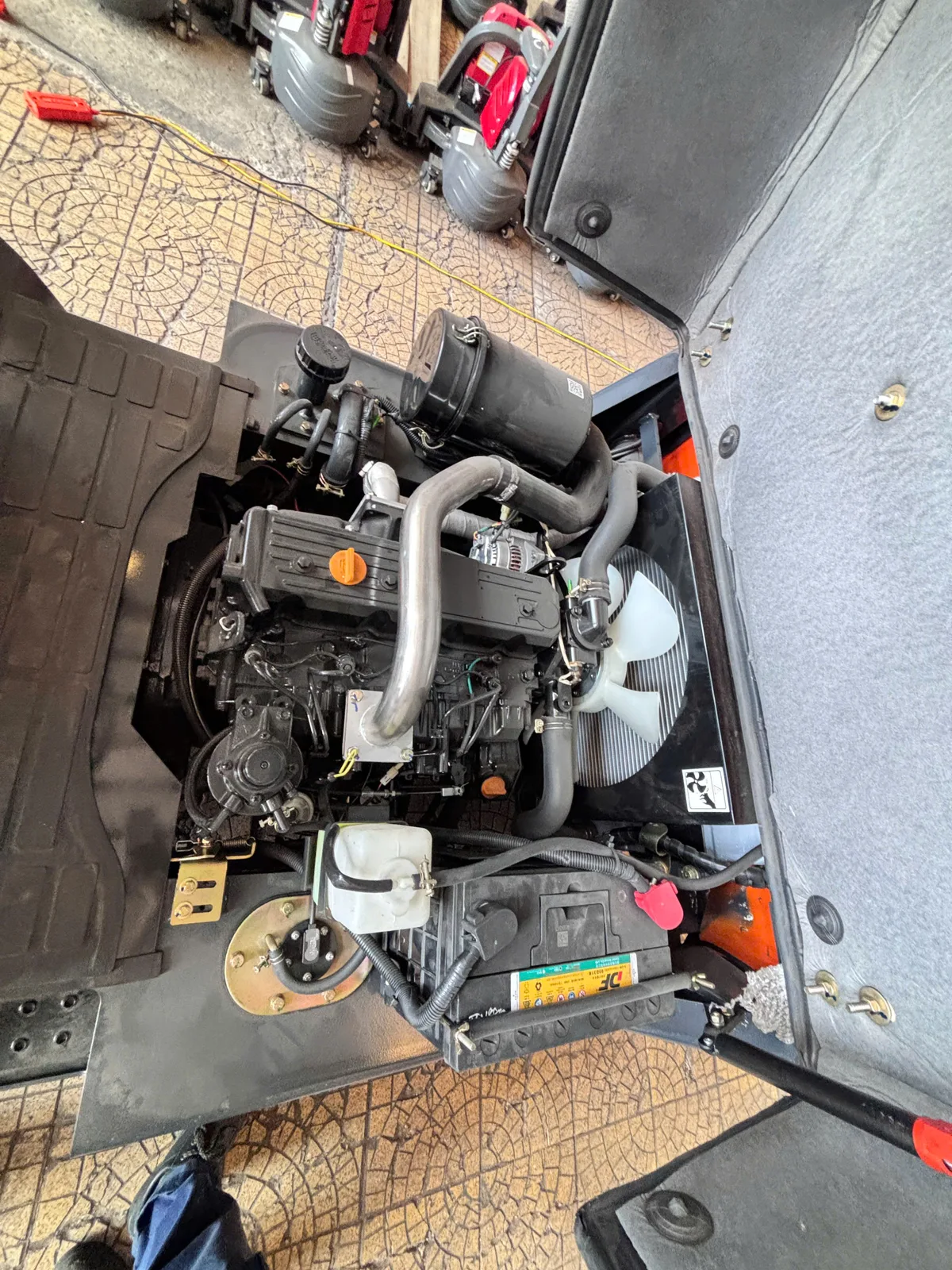 Khoang động cơ diesel Yanmar của xe nâng dầu CT Power FD25