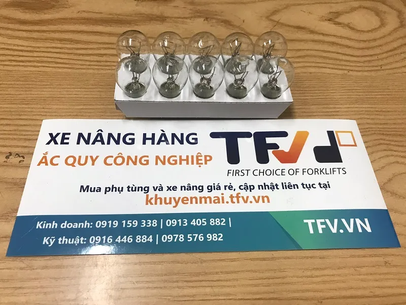 Đối chiếu mã bóng đèn xe nâng 48V 271A2-42441 trước khi đặt