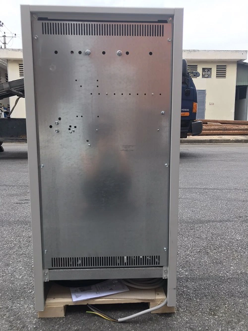 Máy sạc ắc quy hiệu SE Wa 3 pha 48V 140A mã 118-001 sử dụng cho xe nâng, hàng mới 100%