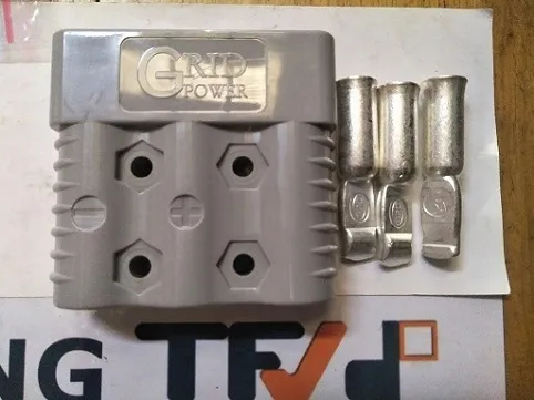 Dấu hiệu cần thay giắc sạc ắc quy xe nâng SB175A