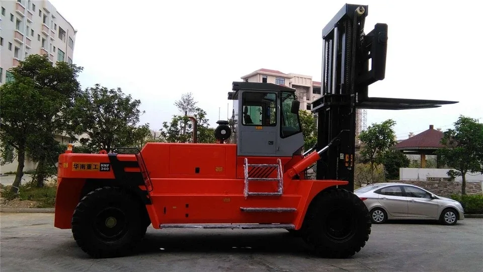 Cabin của Xe nâng dầu SOCMA HNF370 37 tấn