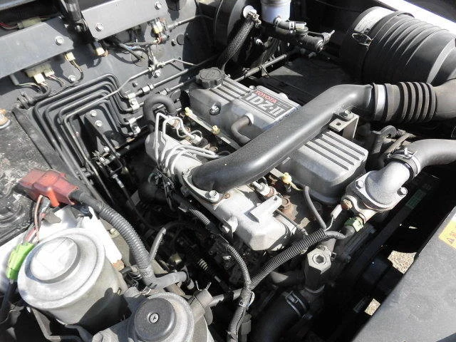 Xe đầu kéo dầu Toyota 02-2TD25