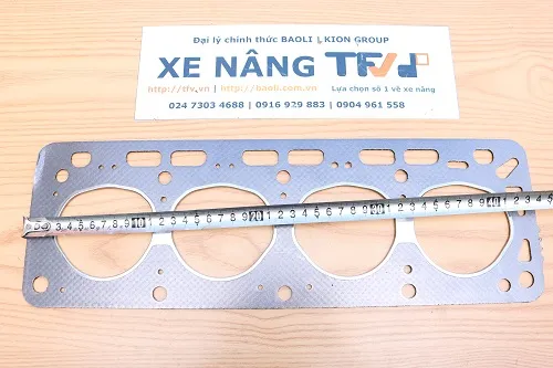 Đo chiều dài gioăng mặt máy xe nâng Nissan H15 N-11044-55K00