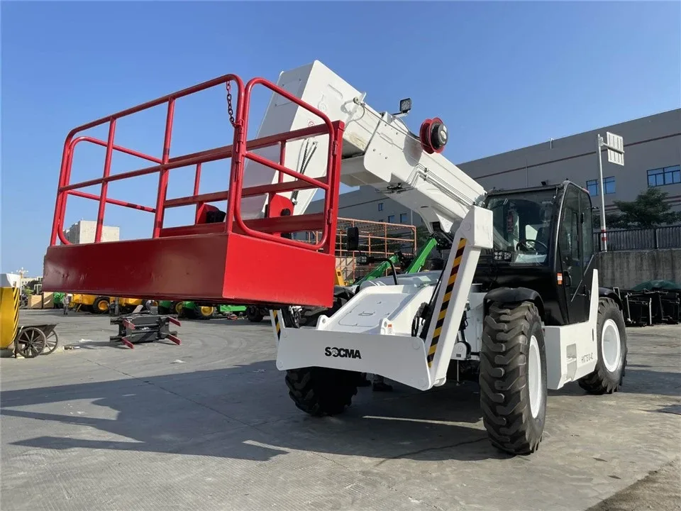Xe nâng telescopic SOCMA HNT7510-4Z lắp sàn thao tác