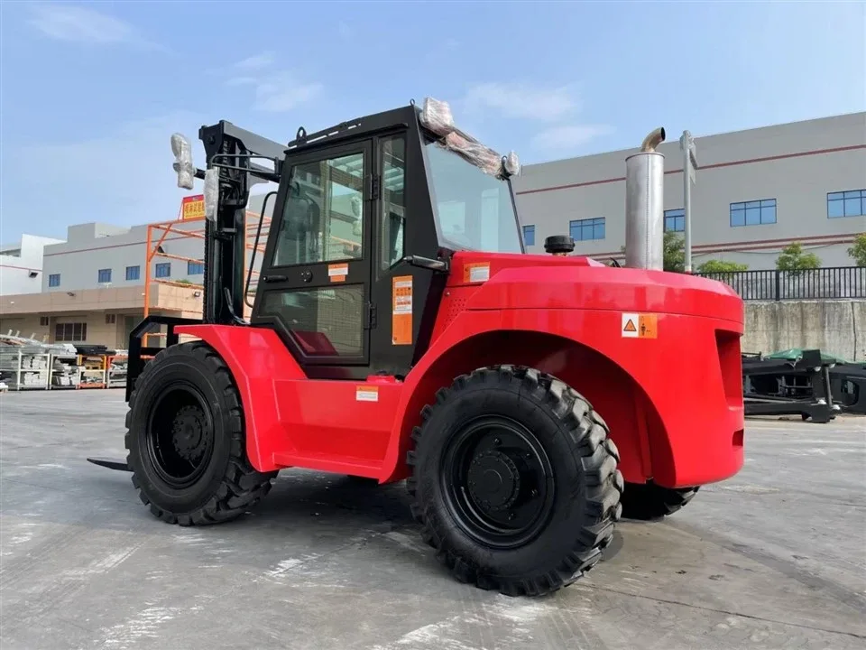 Cabin xe nâng địa hình SOCMA 5 tấn