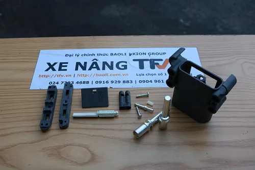 Chân tiếp điểm giắc ắc quy 160A cổng đực P.00338