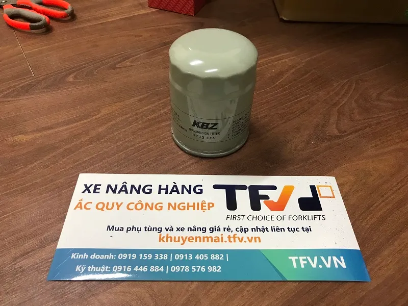 Lọc dầu hộp số 3EB-15-31550 lô hàng thay thế