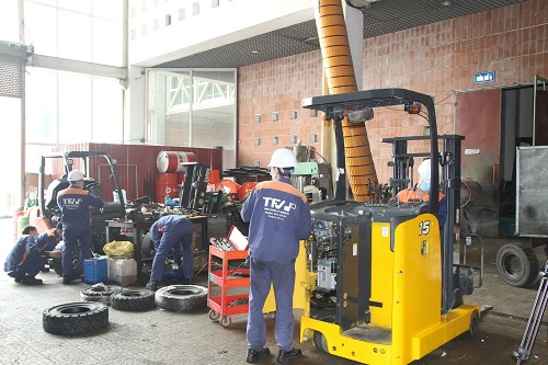 Sửa Chữa Xe Nâng Uy Tín, Giá Tốt Tại KCN Yên Phong – Bắc Ninh