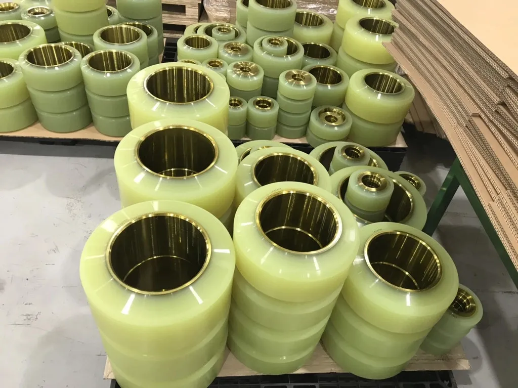 Bánh lái, bánh tải, bánh cân bằng PU cho xe nâng đứng lái 7FBR20-25