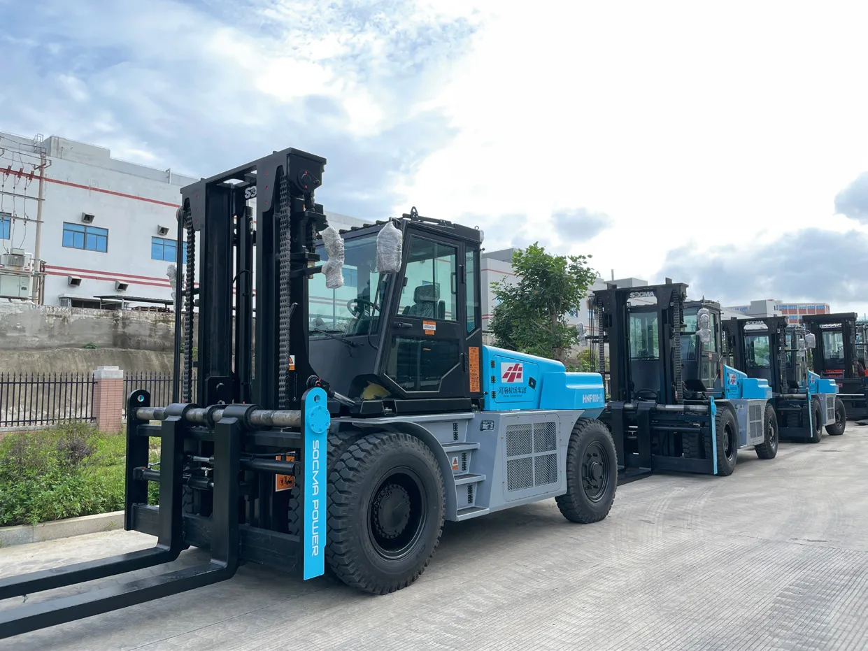 Xe nâng điện SOCMA 10 tấn tại nhà máy