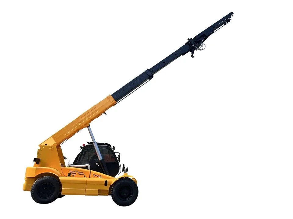 Xe nâng telescopic SOCMA HNT110 toàn cảnh