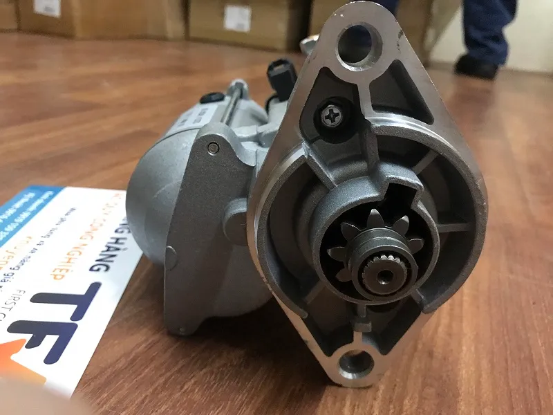 Kiểm tra củ đề xe nâng Toyota 4Y trước khi thay