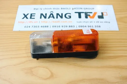Cụm đèn xi nhan xe nâng mã HS-LL017 chụp tại kho TFV