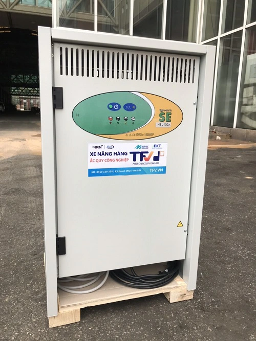 Máy sạc ắc quy hiệu SE Wa 3 pha 48V 100A mã 114-001 sử dụng cho xe nâng, hàng mới 100%