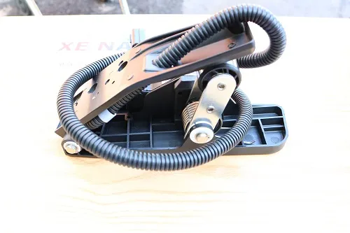 Thông số bàn đạp chân ga xe nâng Komatsu mã 3BA-37-69114
